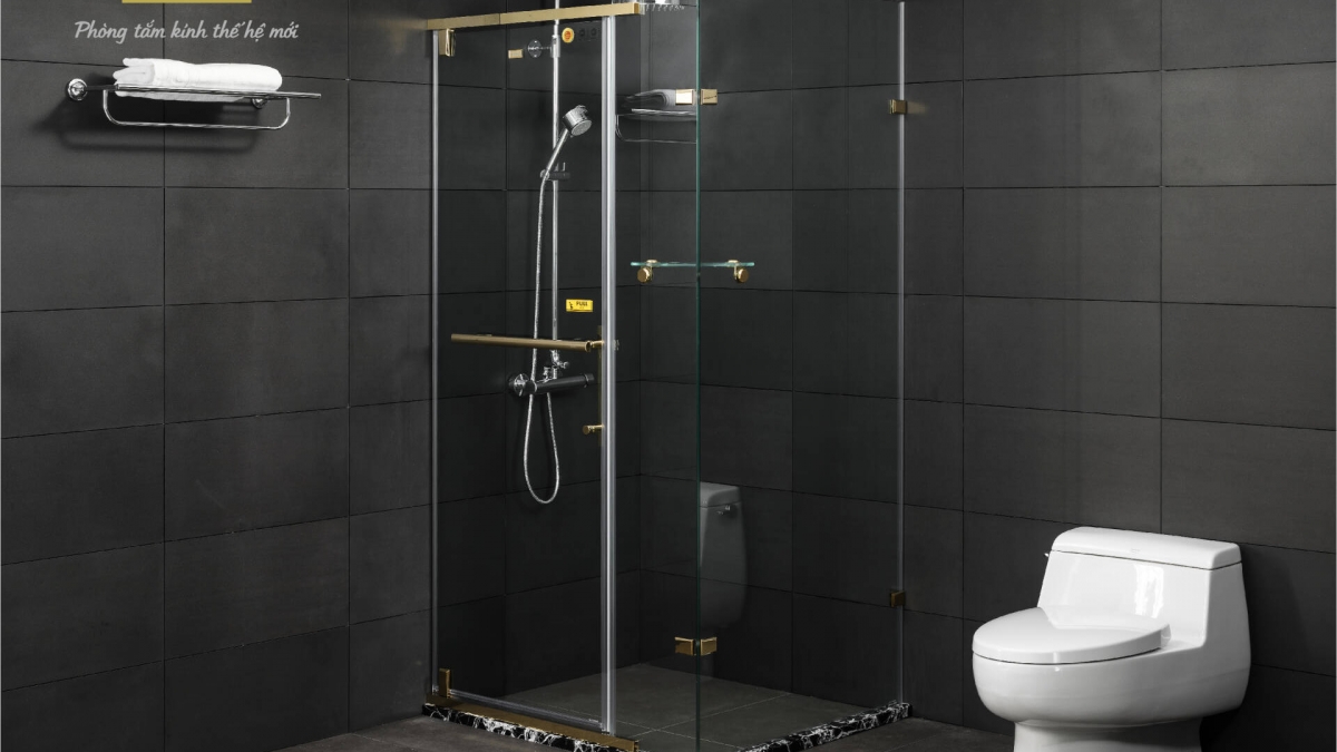 Thương hiệu phòng tắm kính Fendi có chính sách chăm sóc khách hàng đặc biệt cùng với chế độ bảo hành phòng tắm kính lên tới 5 năm